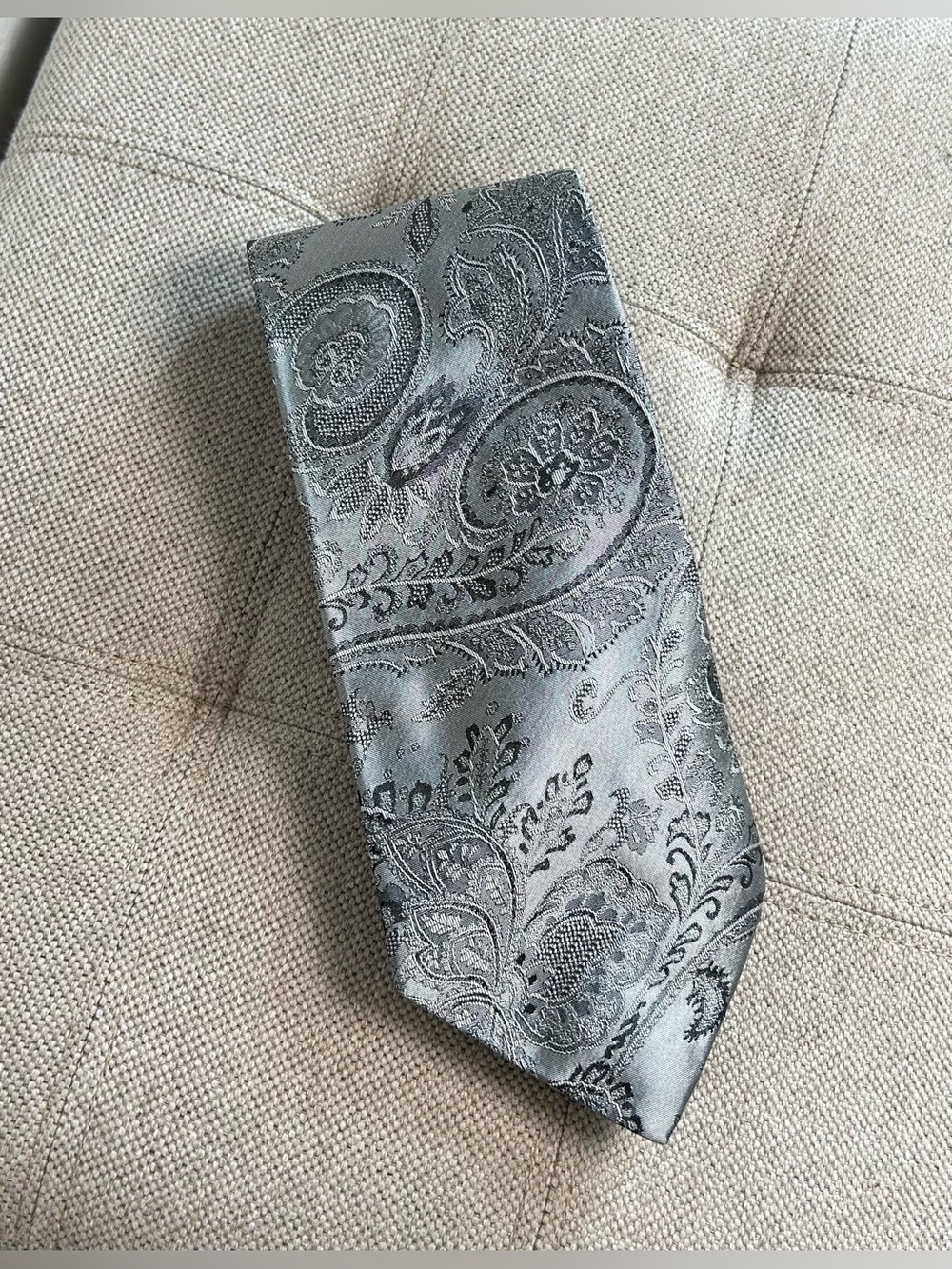 Christian Dior Monsieur Silk Necktie Silver Gray Paisley Canada Vintage 56X3.75”